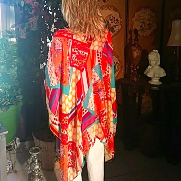SALE 🎁Versatile poncho/cover all/top - Picture 3 of 3